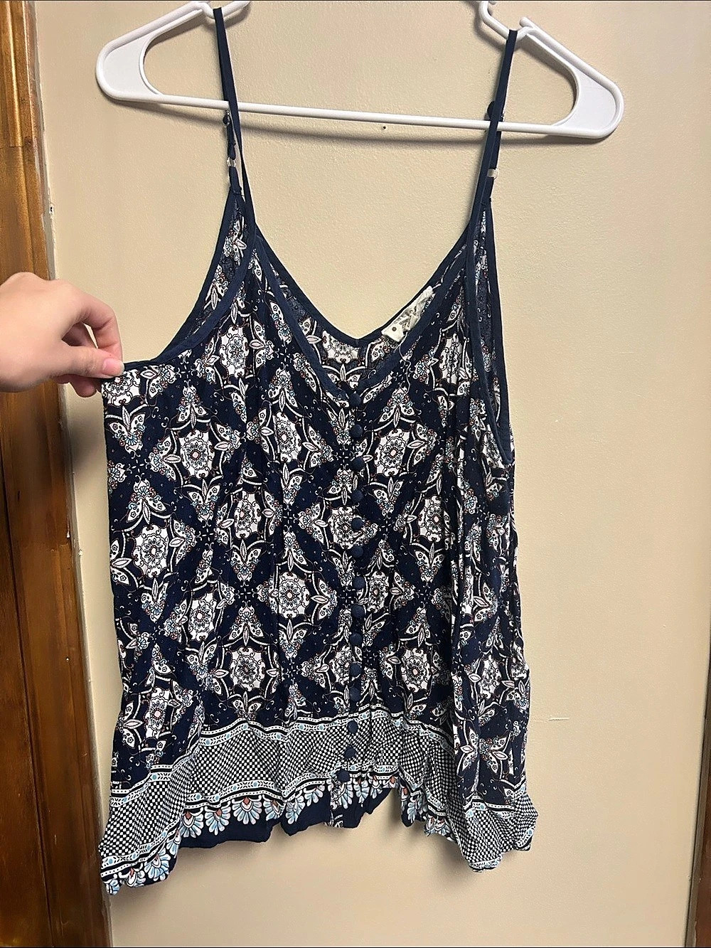 Crescent Paisley Cami in Blue & White Size XS Like New